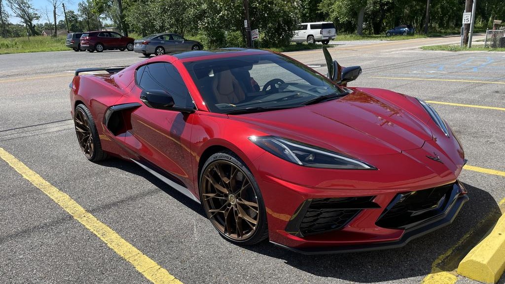 Click to Enlarge-Esc to Close Corvette Generations/C8/C8 2021 Satin bronze maroon.jpg